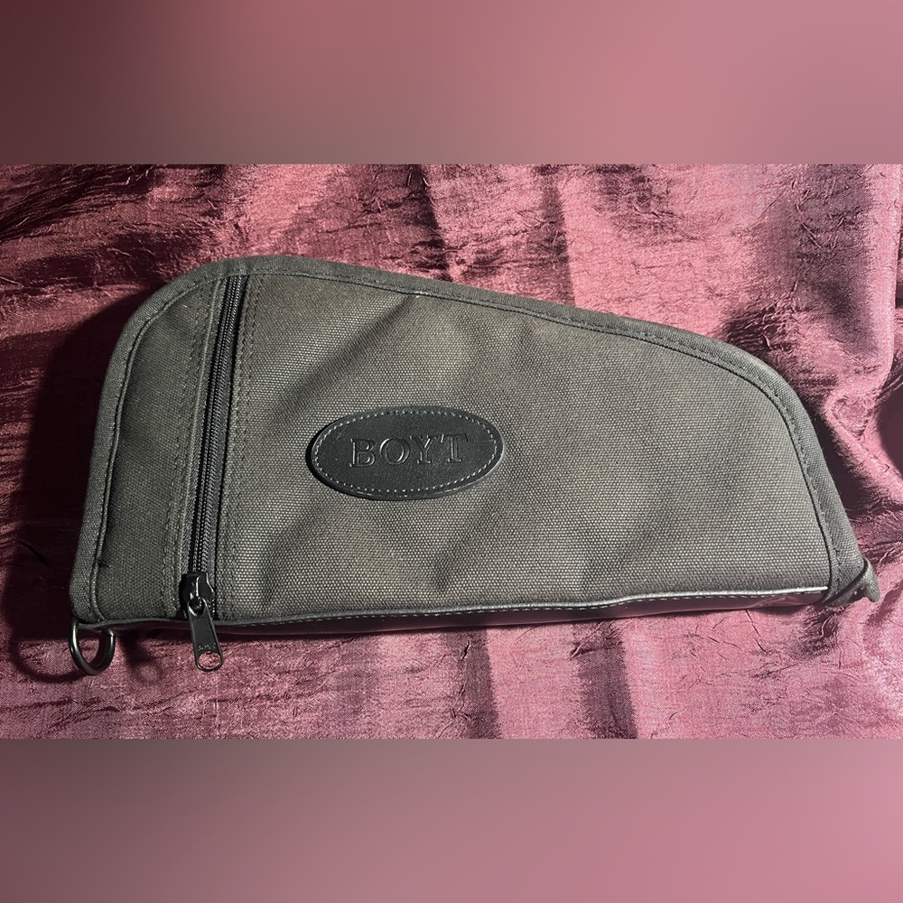 Boyt Harness Co. 12” soft side case